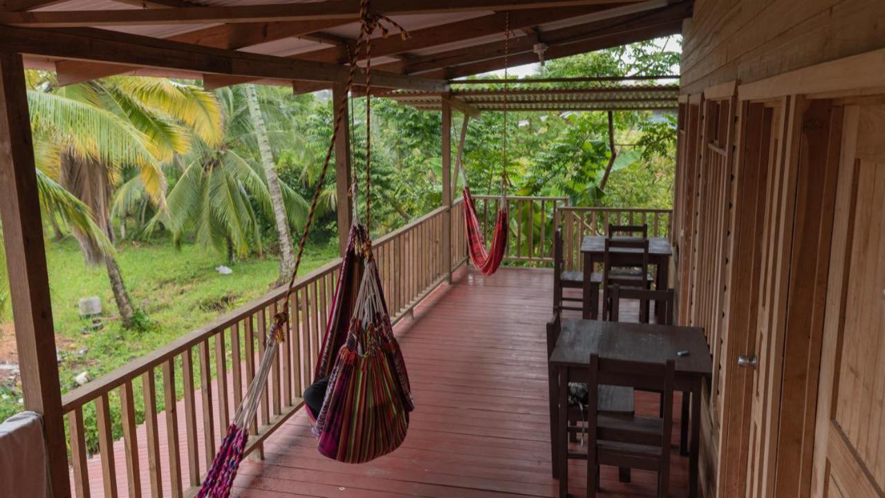 Valerie Emanuel Apartments Bocas del Toro Extérieur photo