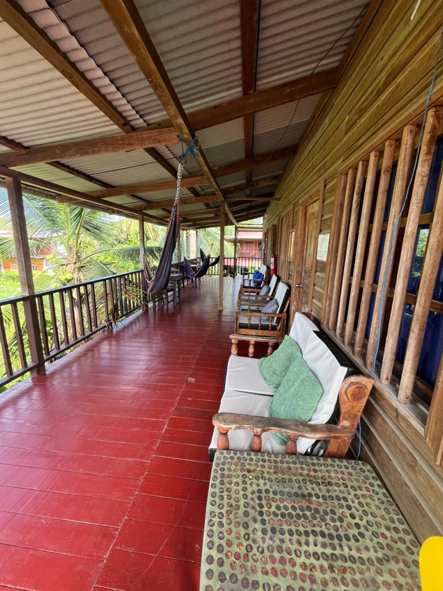 Valerie Emanuel Apartments Bocas del Toro Extérieur photo