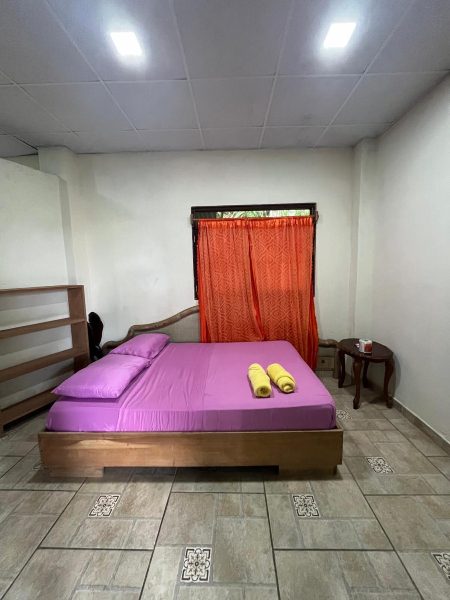 Valerie Emanuel Apartments Bocas del Toro Extérieur photo