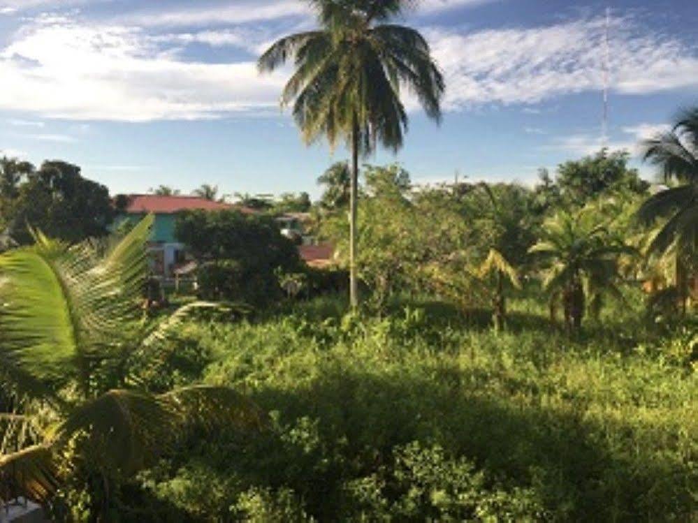Valerie Emanuel Apartments Bocas del Toro Extérieur photo